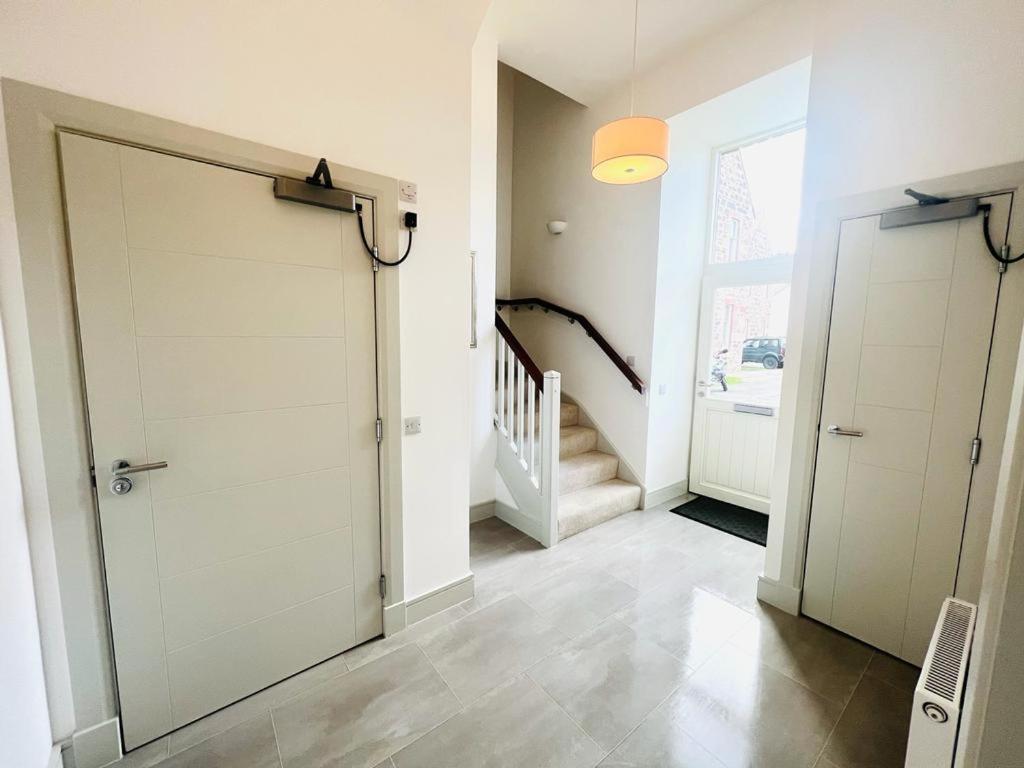 Great Glen Townhouse Инвернесс Экстерьер фото